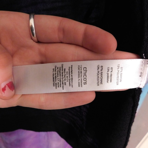 ‼️‼️SALE Chico’s Black Women’s  Cardigan Size 0 - Picture 4 of 4